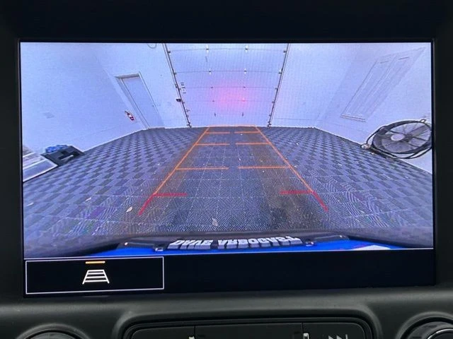 2023 GMC Terrain - Image 6 of 12