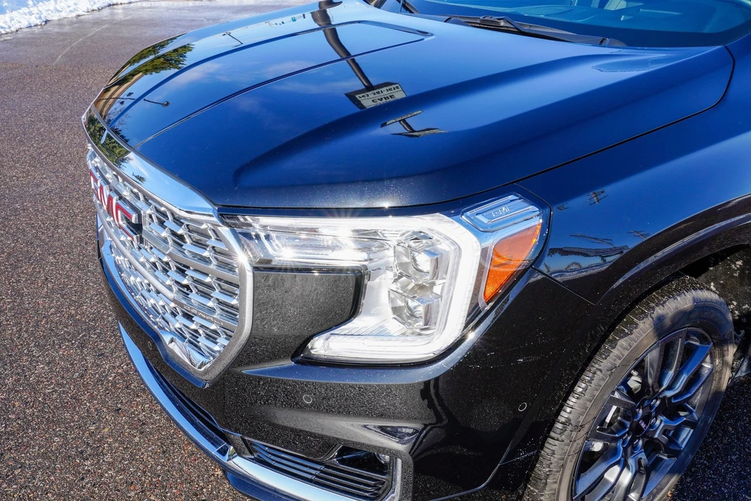 2023 GMC Terrain - Image 19 of 21
