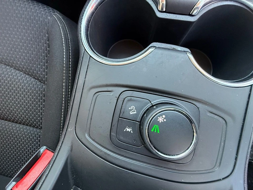 2023 GMC Terrain - Image 20 of 21
