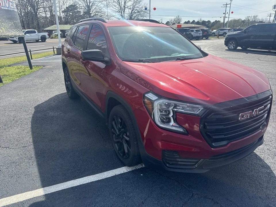 2023 GMC Terrain - Image 3 of 21
