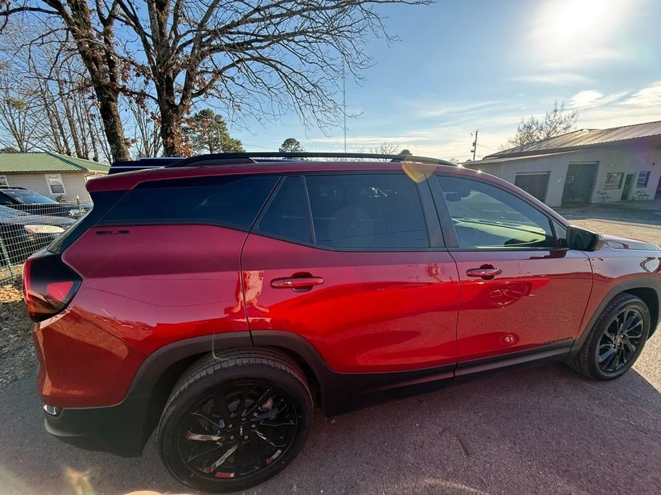 2023 GMC Terrain - Image 3 of 21