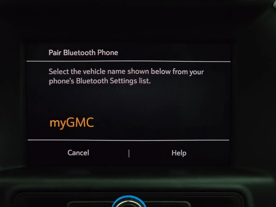 2023 GMC Terrain - Image 8 of 12