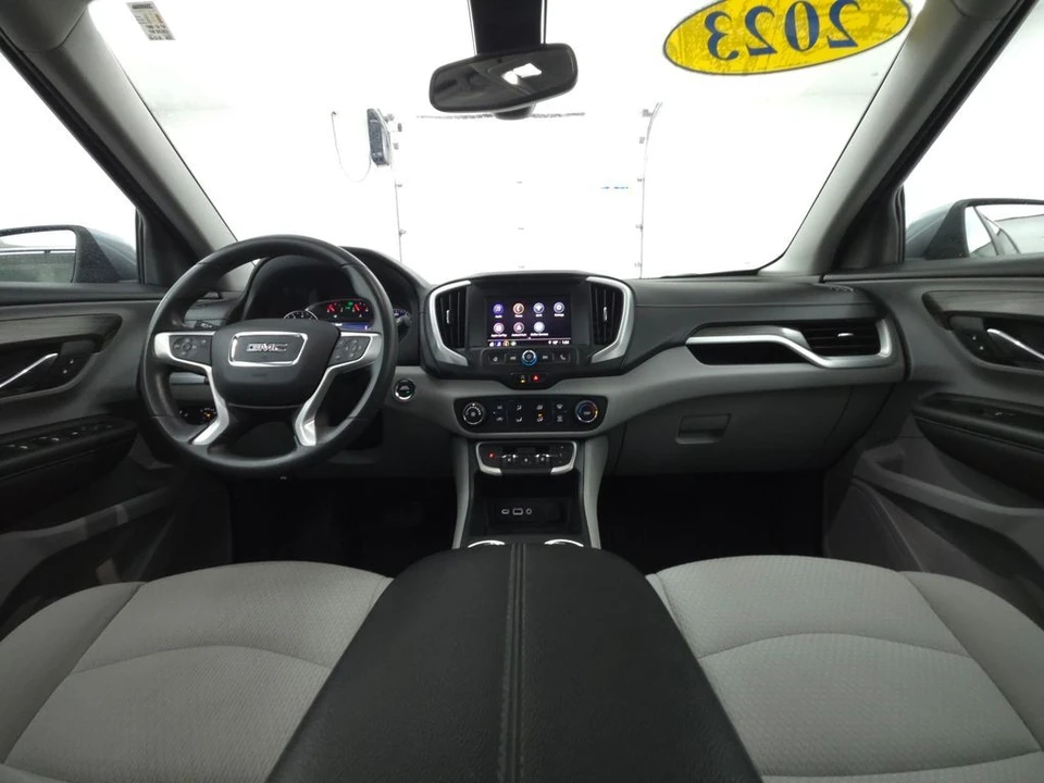 2023 GMC Terrain - Image 2 of 12