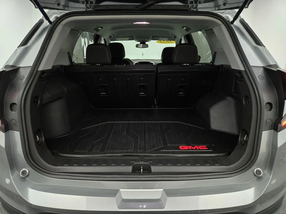 2023 GMC Terrain - Image 12 of 12