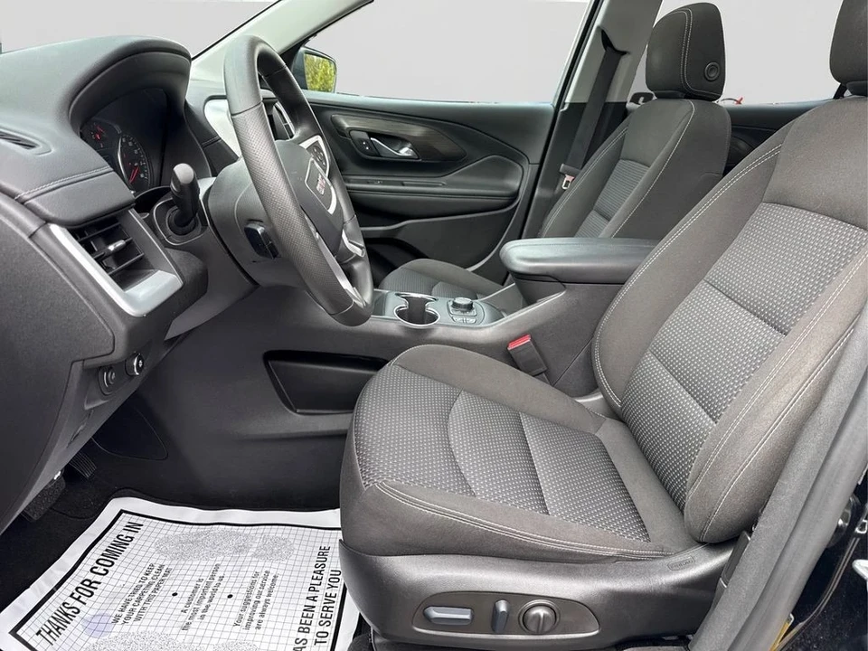 2023 GMC Terrain - Image 9 of 12