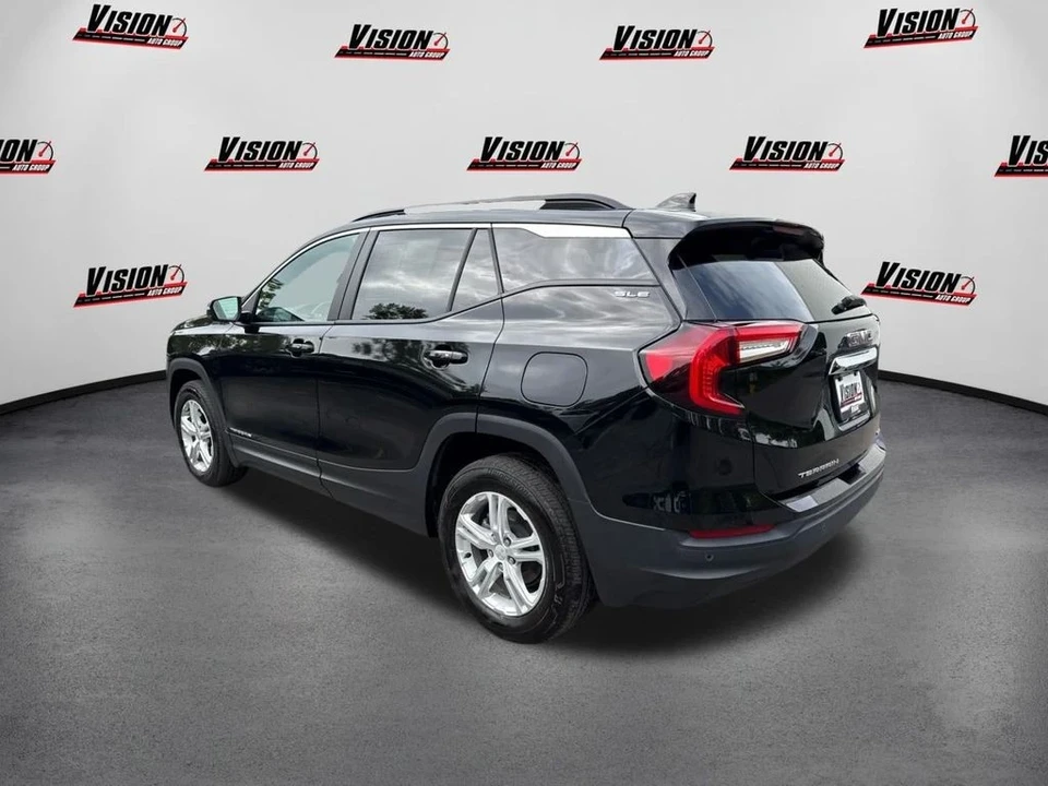 2023 GMC Terrain - Image 7 of 12