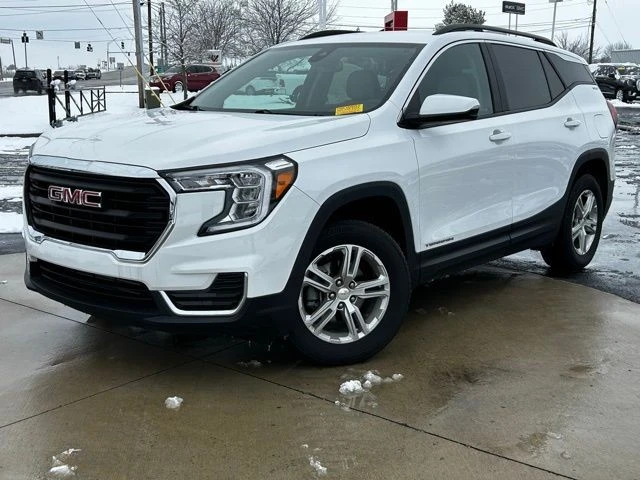 2023 GMC Terrain - Image 3 of 12