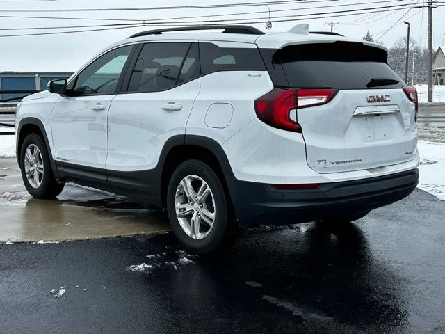 2023 GMC Terrain - Image 5 of 12