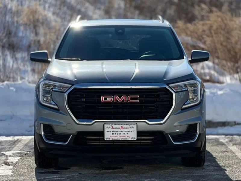 2023 GMC Terrain - Image 3 of 12