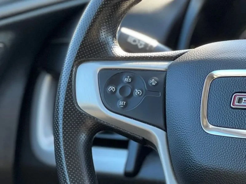 2023 GMC Terrain - Image 11 of 12