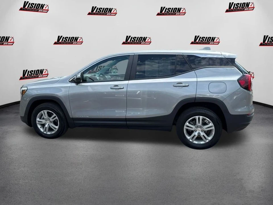 2023 GMC Terrain - Image 8 of 12