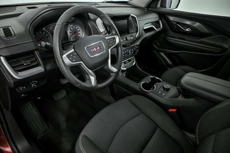2023 GMC Terrain - Image 18 of 21