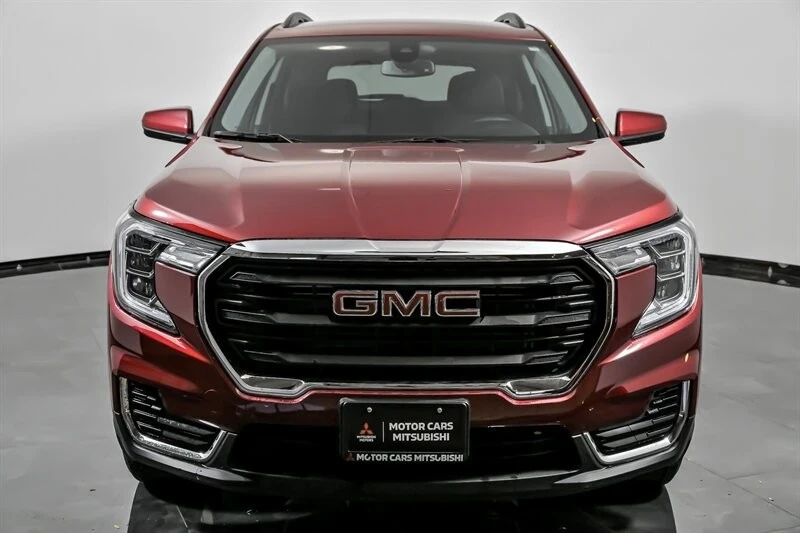 2023 GMC Terrain - Image 4 of 21