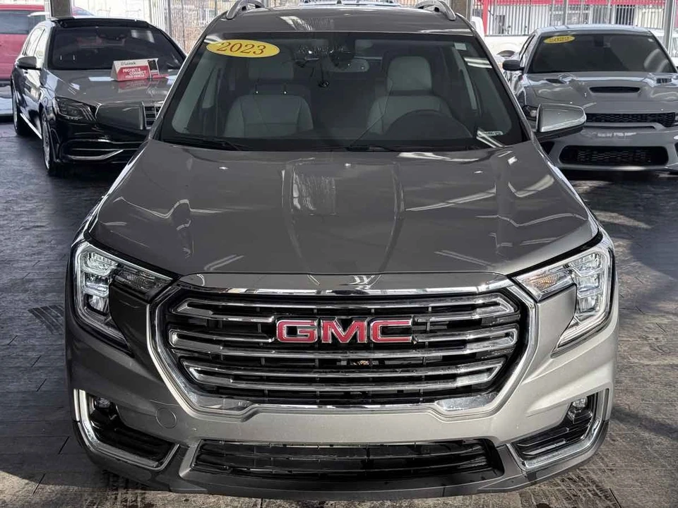 2023 GMC Terrain - Image 3 of 12