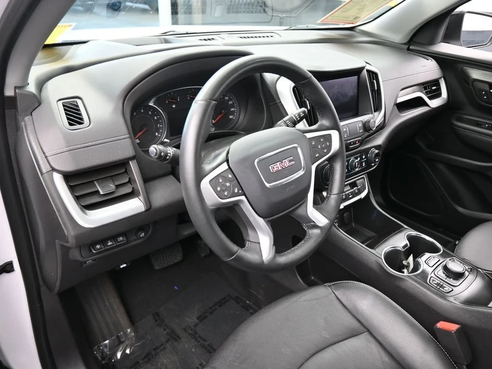 2023 GMC Terrain - Image 10 of 12