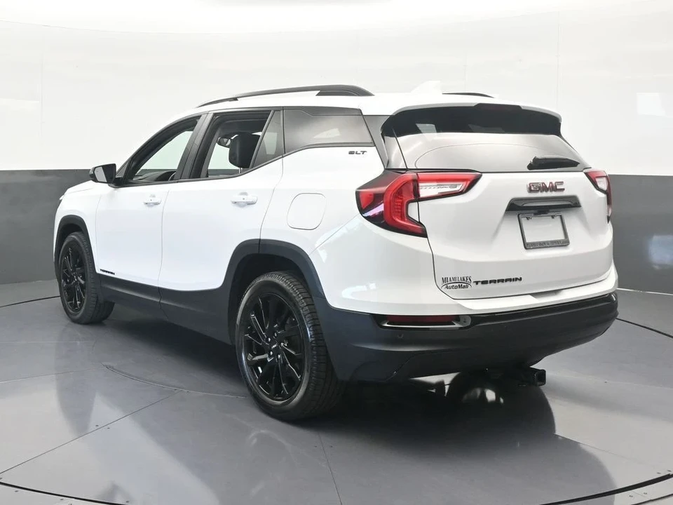 2023 GMC Terrain - Image 4 of 12