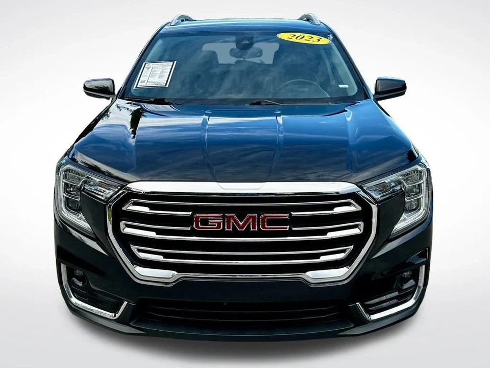 2023 GMC Terrain - Image 8 of 12