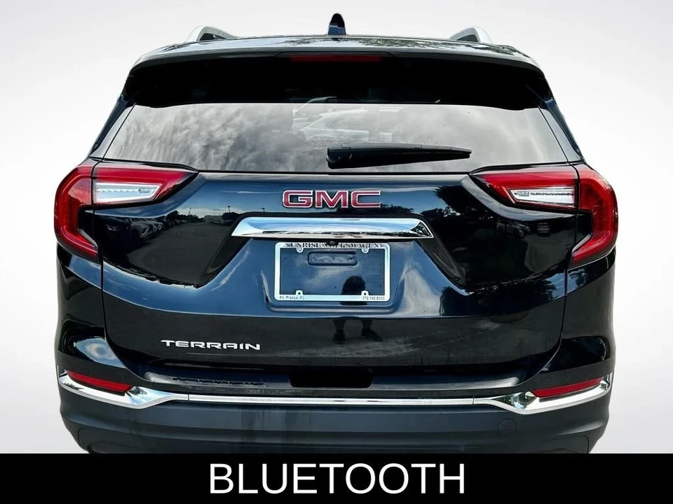 2023 GMC Terrain - Image 5 of 12