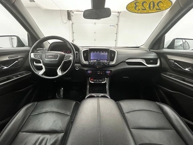 2023 GMC Terrain - Image 2 of 12