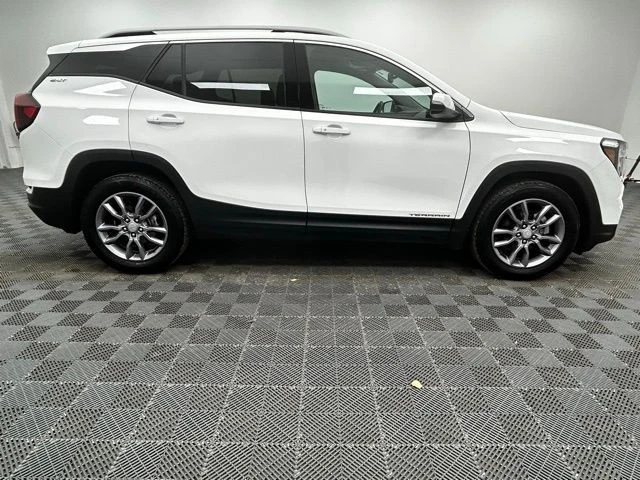 2023 GMC Terrain - Image 12 of 12