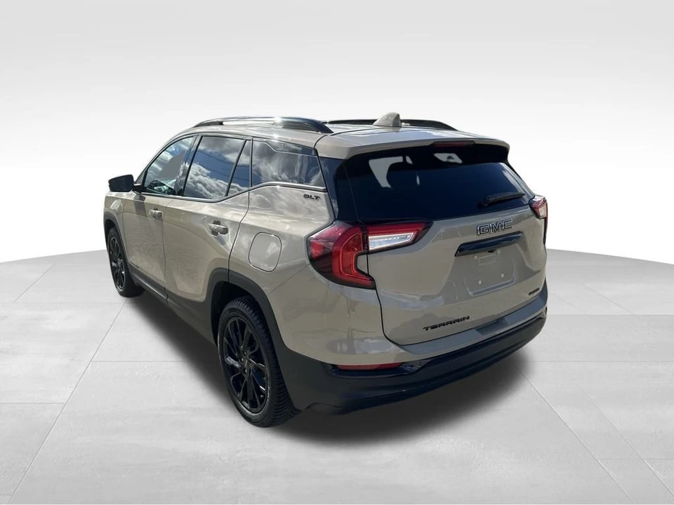 2023 GMC Terrain - Image 2 of 12
