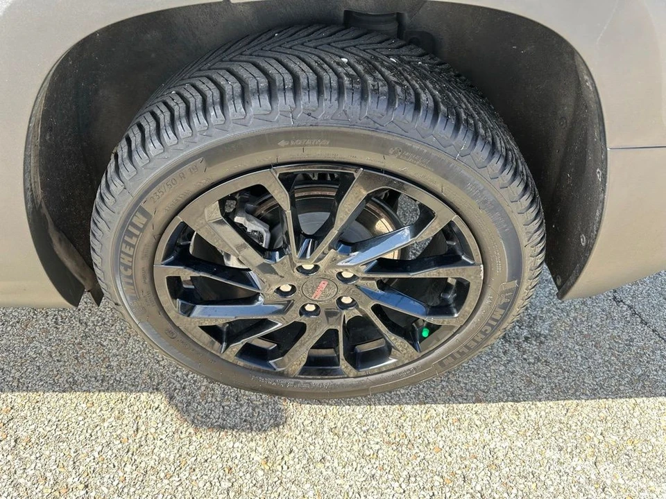 2023 GMC Terrain - Image 9 of 12
