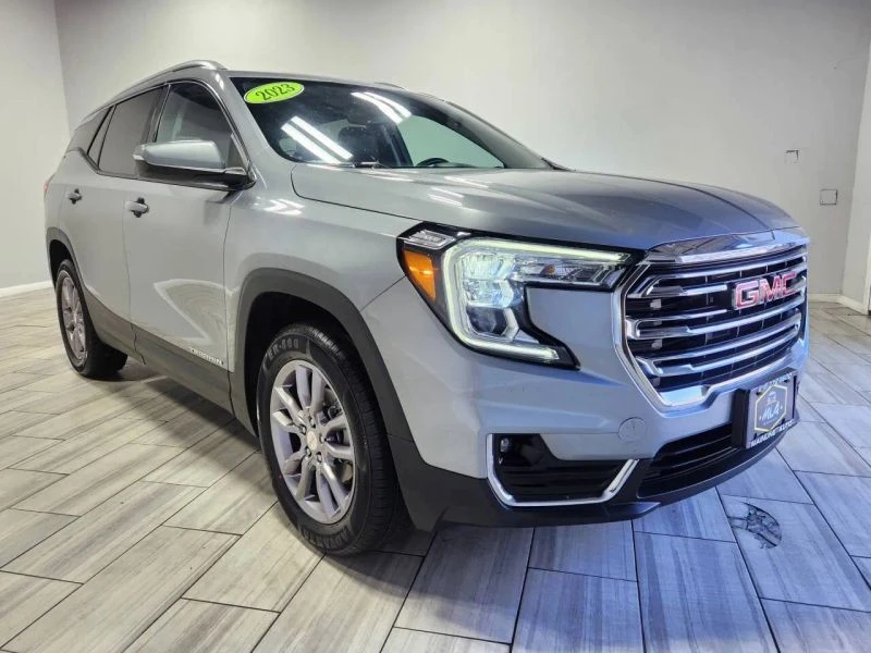 2023 GMC Terrain - Image 7 of 12