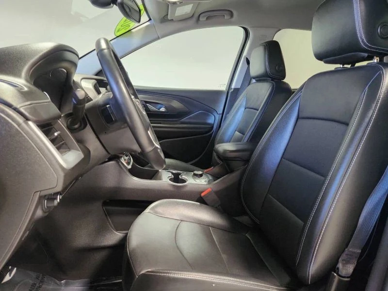 2023 GMC Terrain - Image 11 of 12
