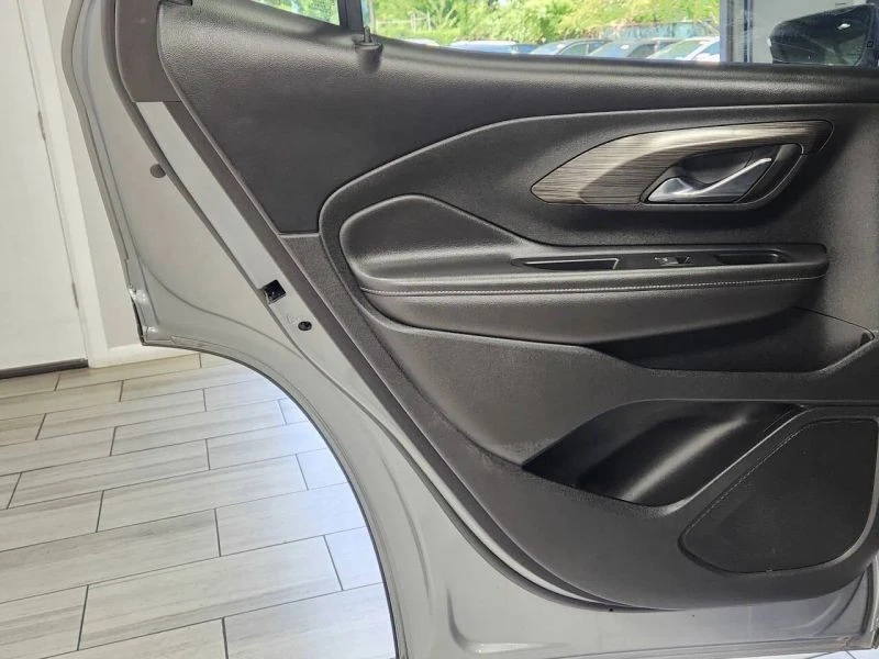 2023 GMC Terrain - Image 12 of 12