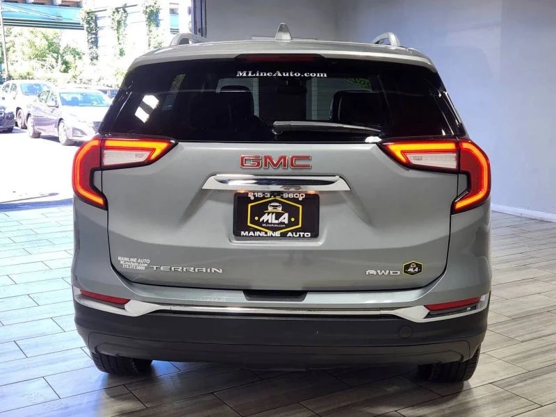 2023 GMC Terrain - Image 4 of 12