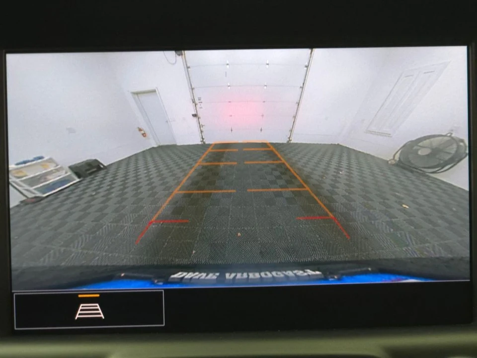 2023 GMC Terrain - Image 4 of 12
