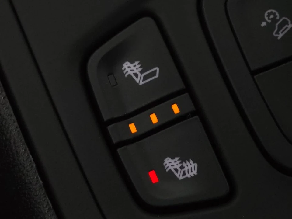 2023 GMC Terrain - Image 5 of 12