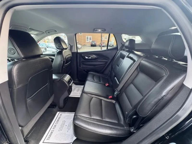 2023 GMC Terrain - Image 11 of 12