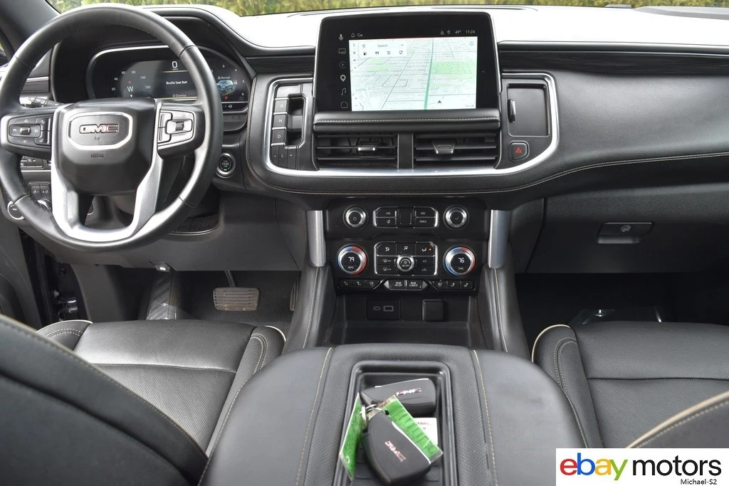 2023 GMC Yukon 5th Gen - Image 15 of 21
