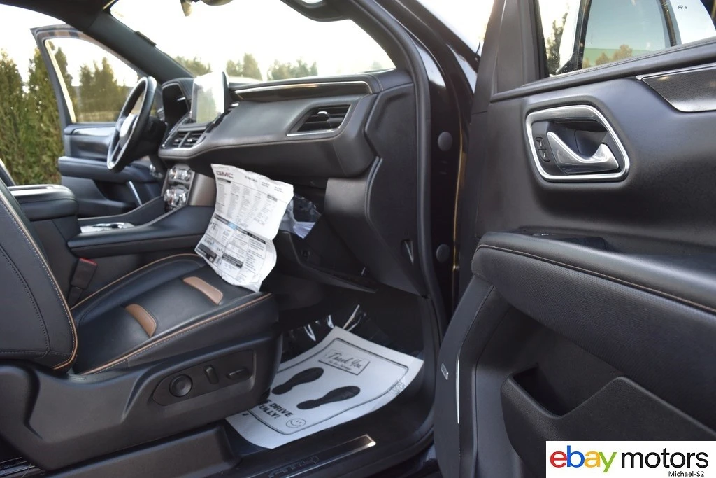 2023 GMC Yukon 5th Gen - Image 18 of 21