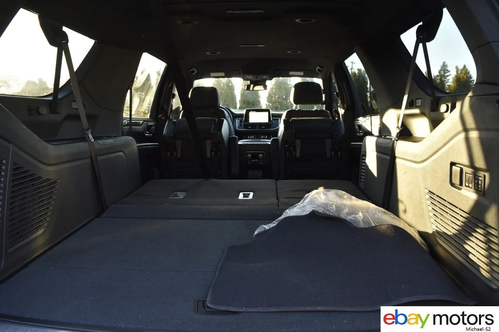 2023 GMC Yukon 5th Gen - Image 16 of 21