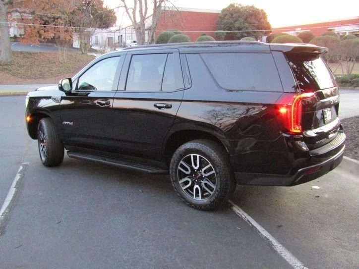 2023 GMC Yukon 5th Gen - Image 8 of 12