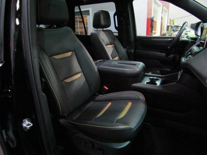2023 GMC Yukon 5th Gen - Image 12 of 12