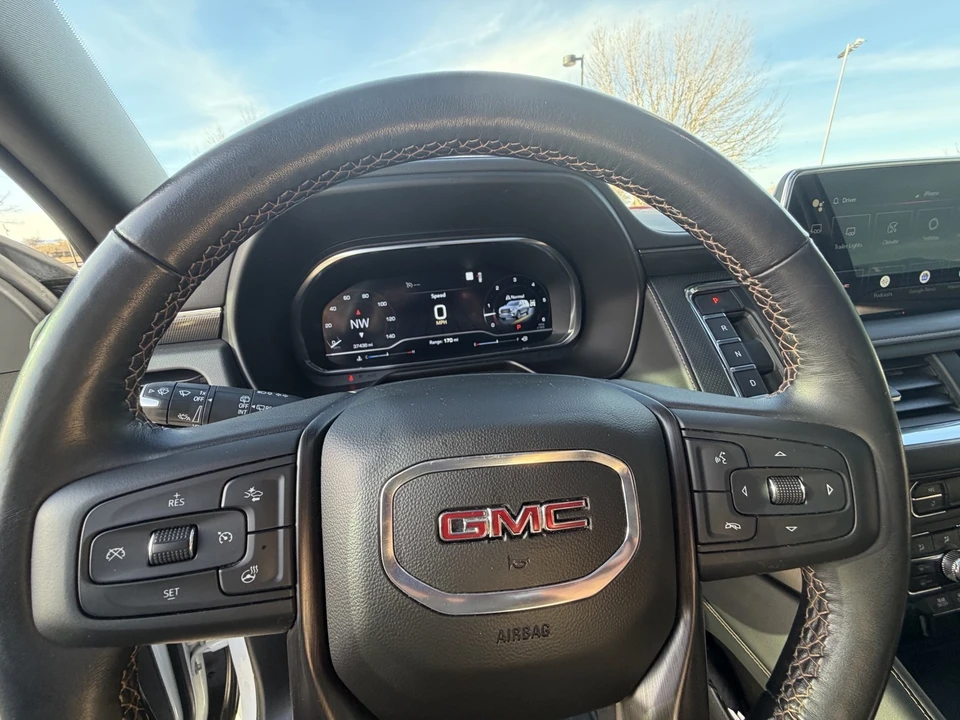 2023 GMC Yukon 5th Gen - Image 16 of 21