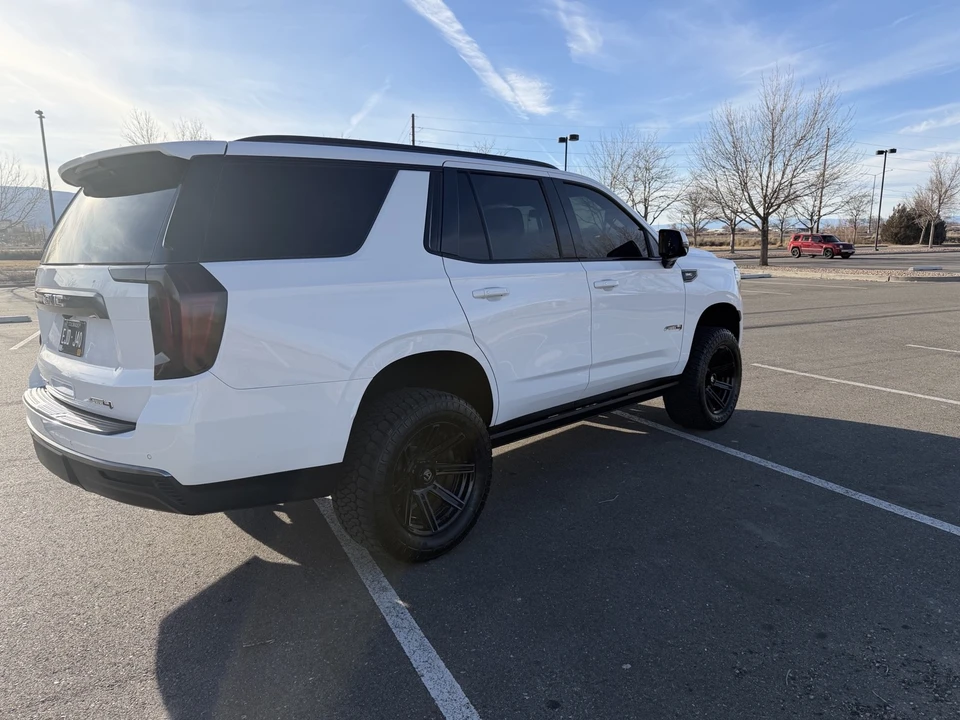 2023 GMC Yukon 5th Gen - Image 3 of 21