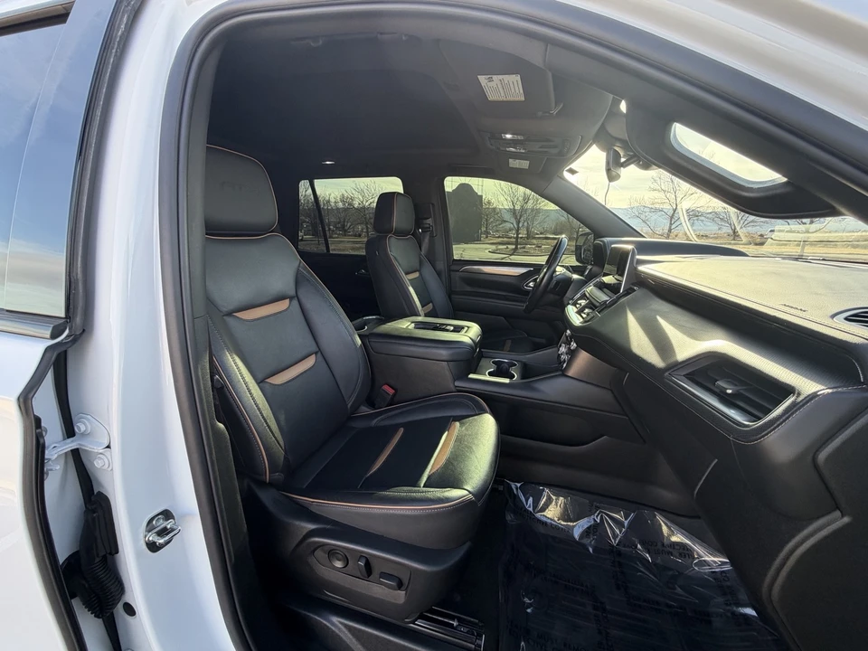 2023 GMC Yukon 5th Gen - Image 20 of 21