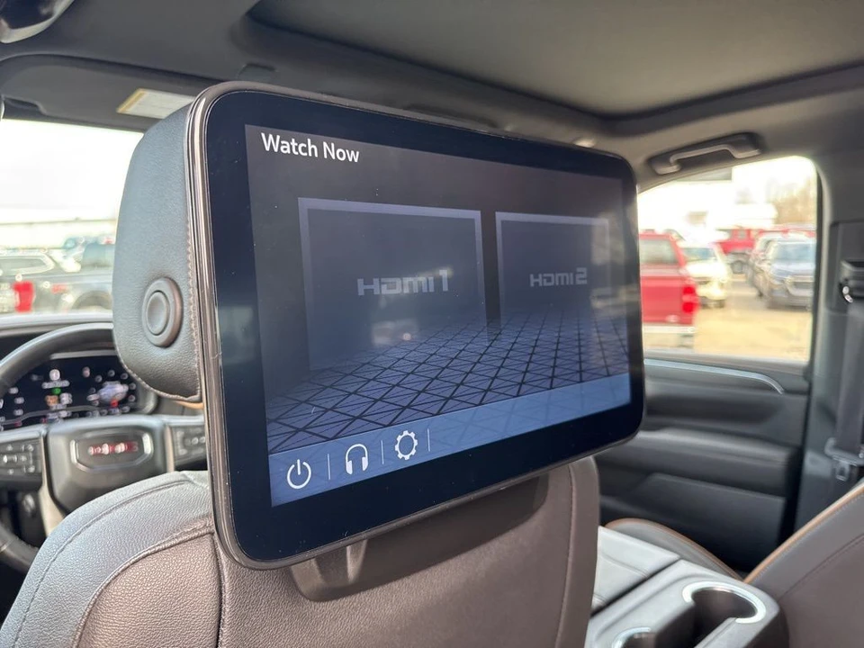 2023 GMC Yukon 5th Gen - Image 15 of 21