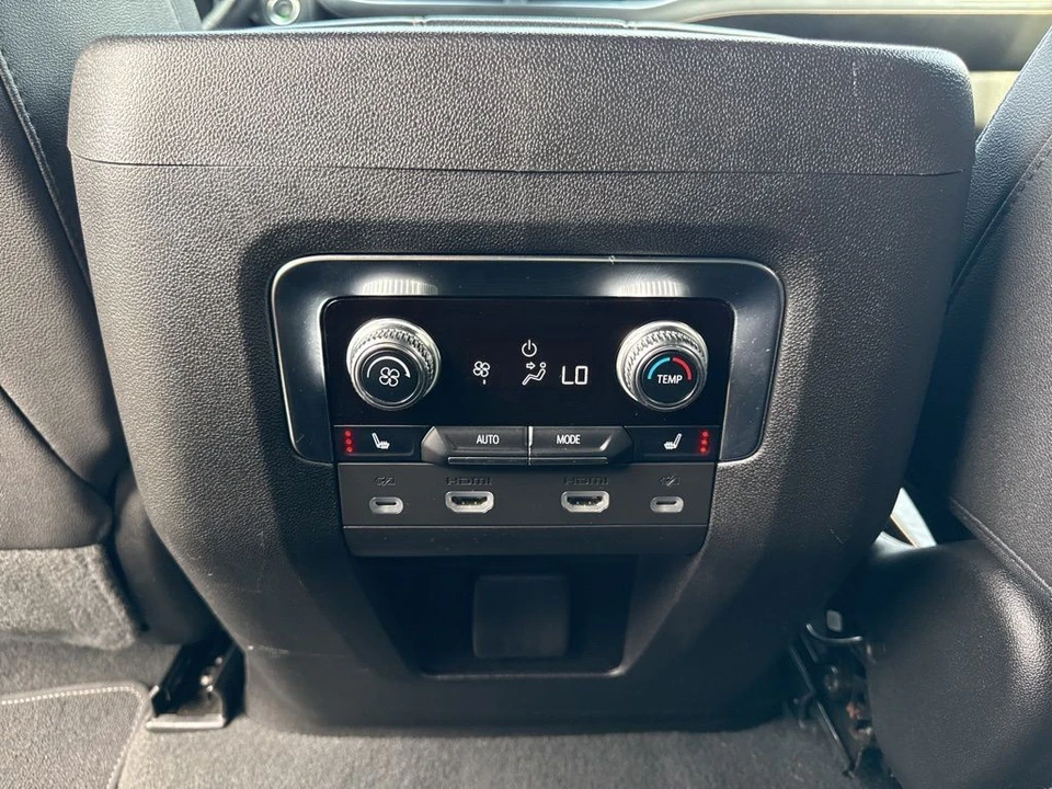 2023 GMC Yukon 5th Gen - Image 16 of 21