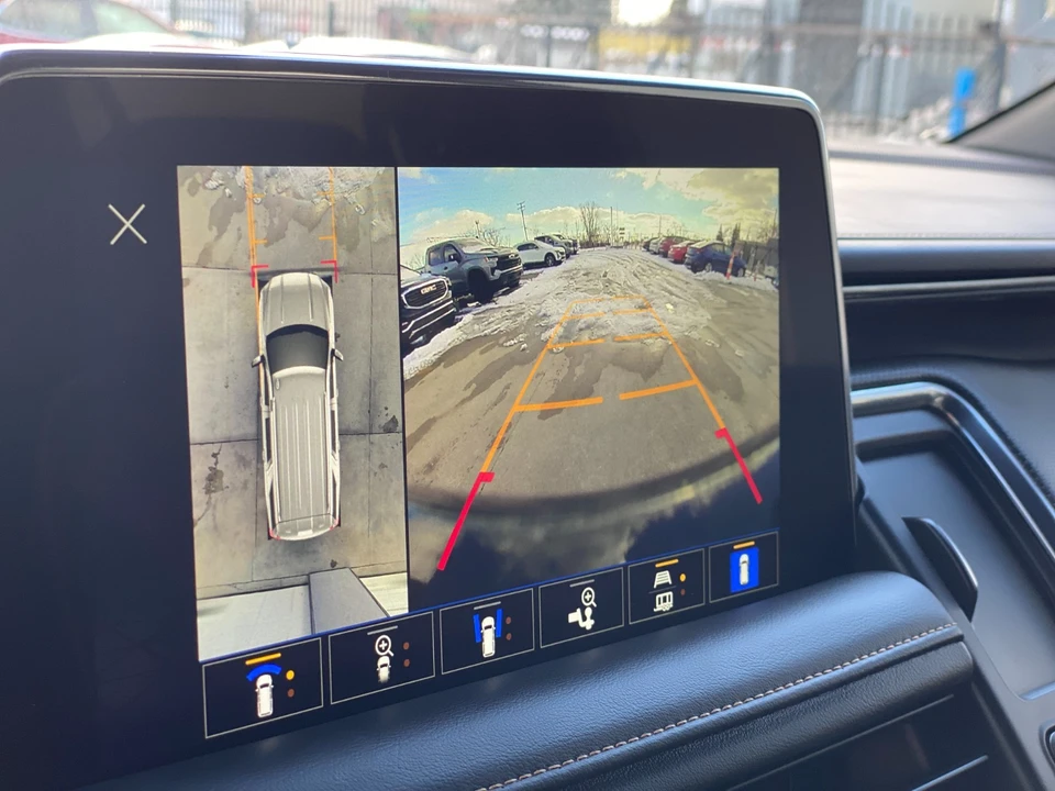 2023 GMC Yukon 5th Gen - Image 13 of 19