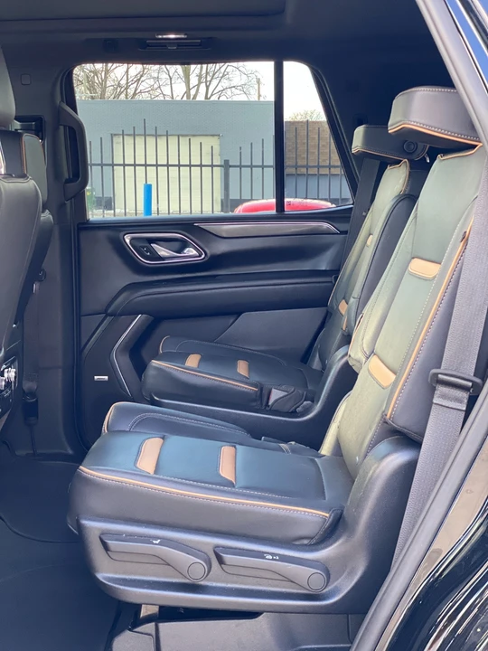 2023 GMC Yukon 5th Gen - Image 9 of 19