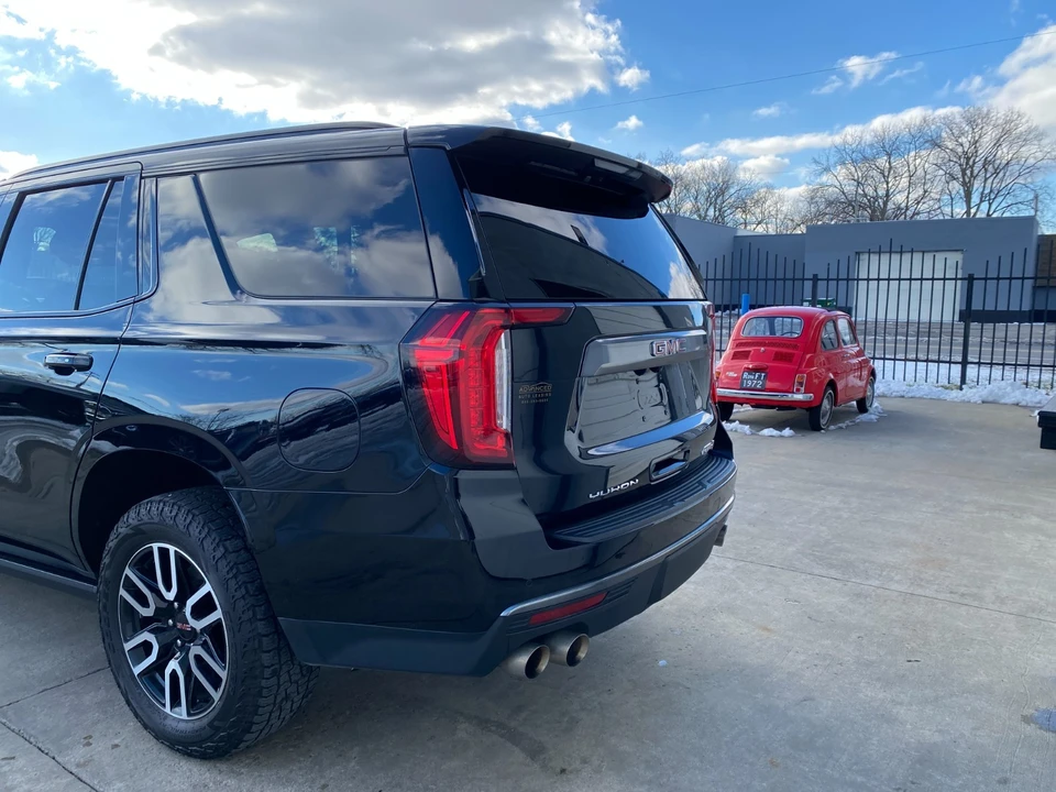 2023 GMC Yukon 5th Gen - Image 5 of 19
