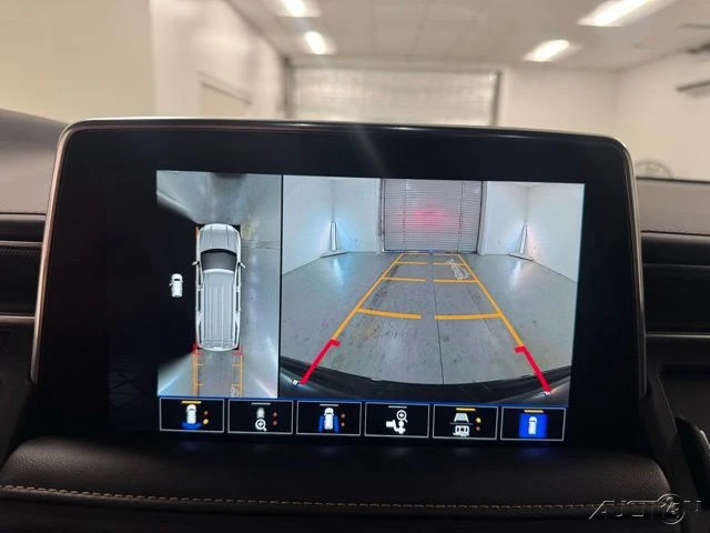 2023 GMC Yukon 5th Gen - Image 19 of 19