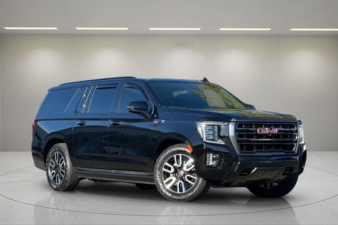 2023 GMC Yukon 5th Gen - Image 2 of 12