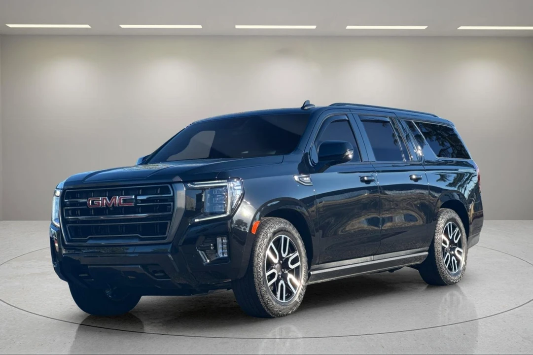 2023 GMC Yukon 5th Gen - Image 8 of 12