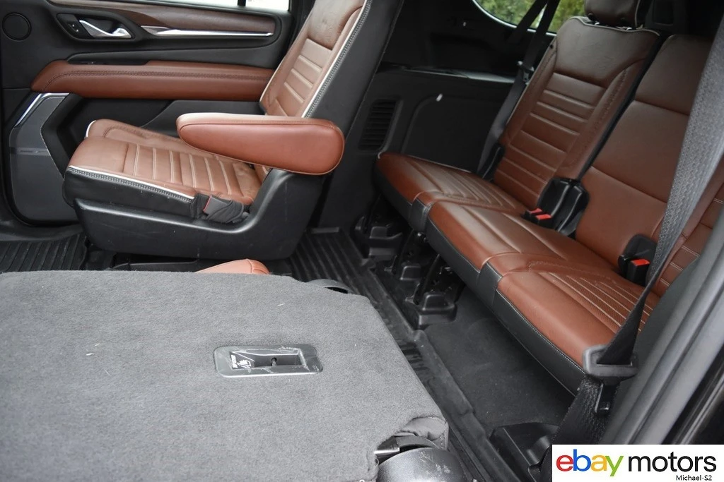 2023 GMC Yukon 5th Gen - Image 14 of 21